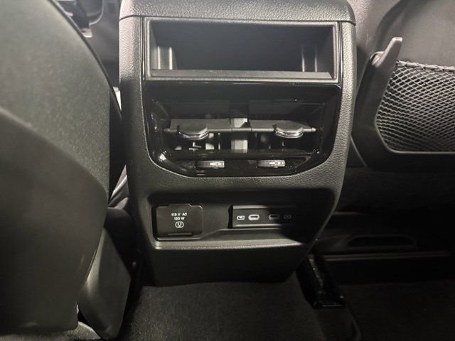 New 2026 White Jeep Altitude image 27