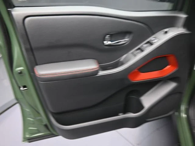 2025 Nissan Frontier PRO-X - Photo 9