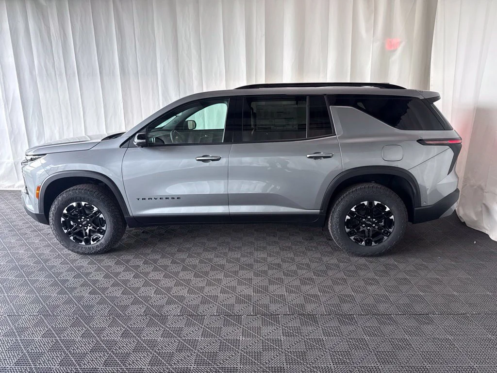 2027 Chevrolet Traverse Z71 - Photo 33