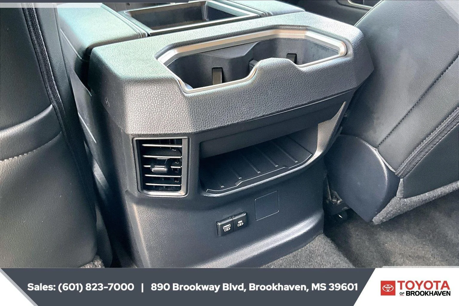 Used 2024 Ice Cap Toyota SR5 image 24