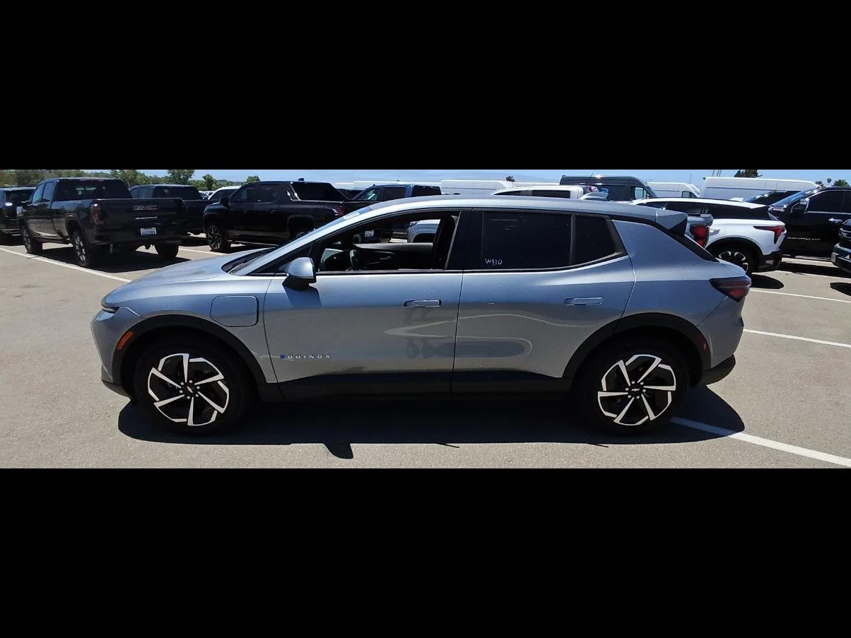 Used 2026 Sterling Gray Metallic Chevrolet LT image 8