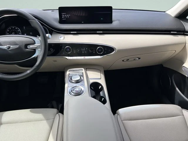 Used 2024 White Genesis 2.5T image 20