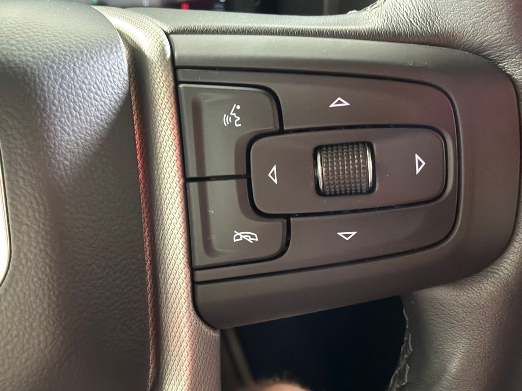 Used 2024 White GMC Denali image 25