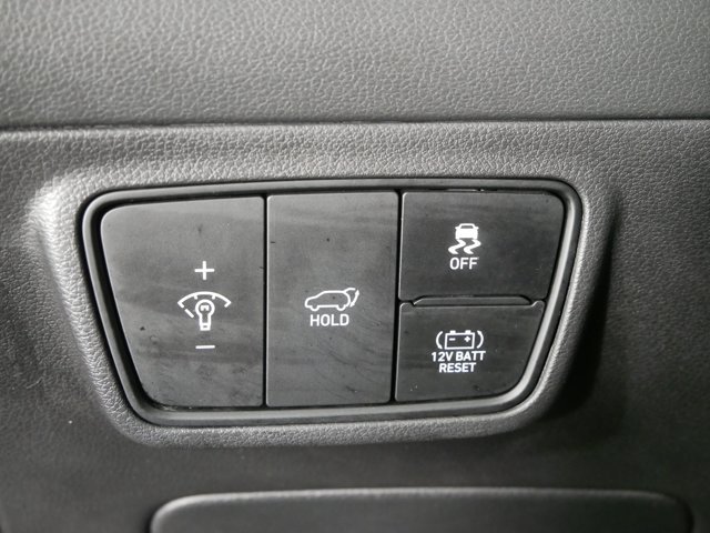 Used 2022 Shimmering Silver Hyundai SEL Convenience image 27