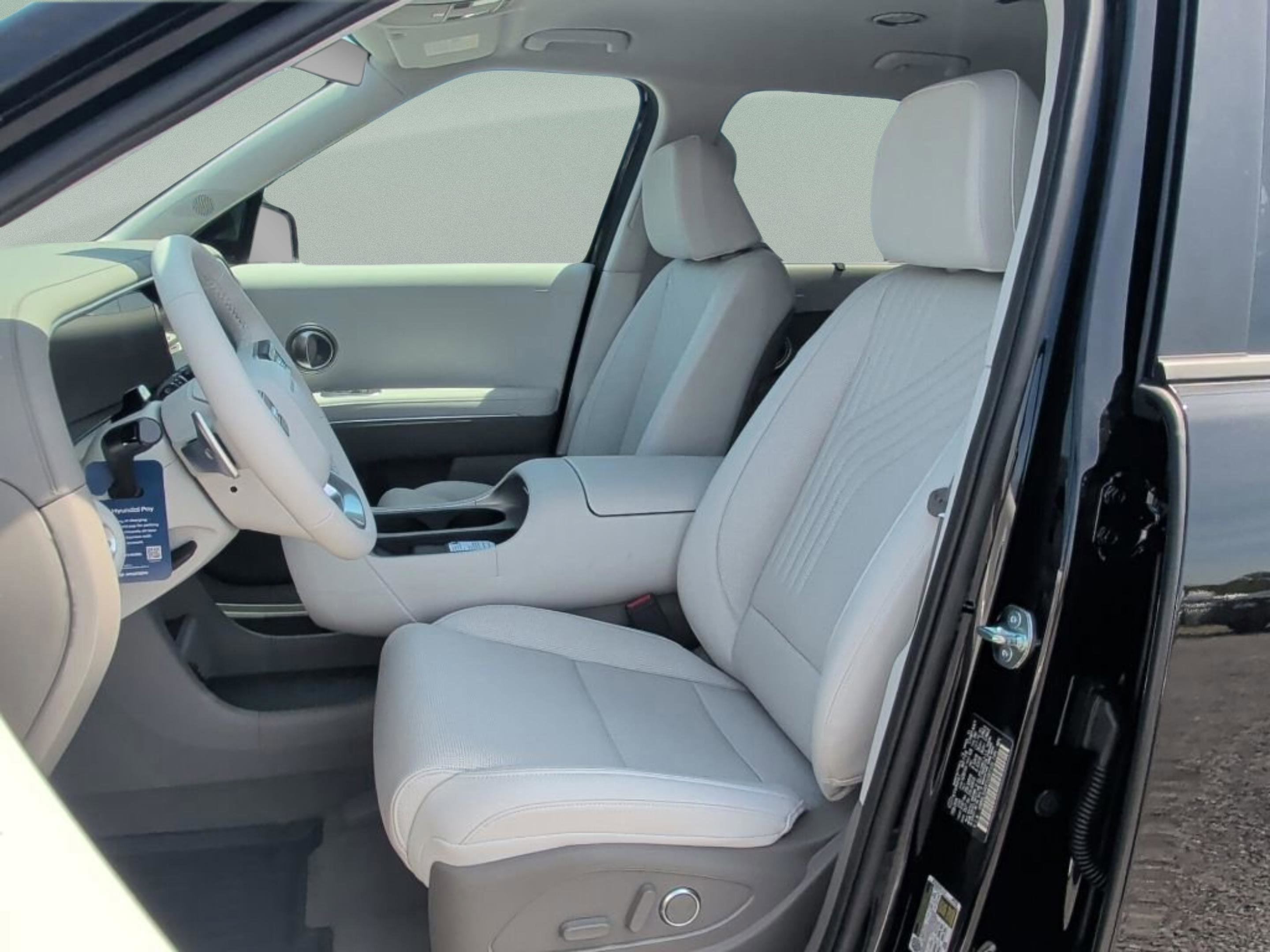 New 2026 Abyss Black Pearl Hyundai Blue SEL 7P image 15