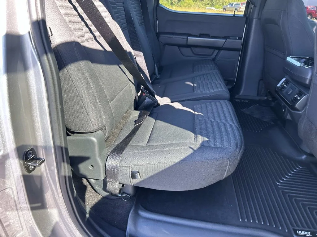Used 2021 Silver Ford XL image 27