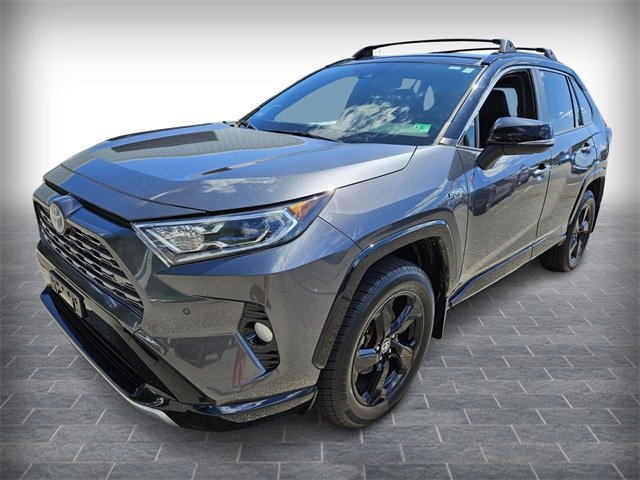 2020 Toyota RAV4 Hybrid XSE photo 3