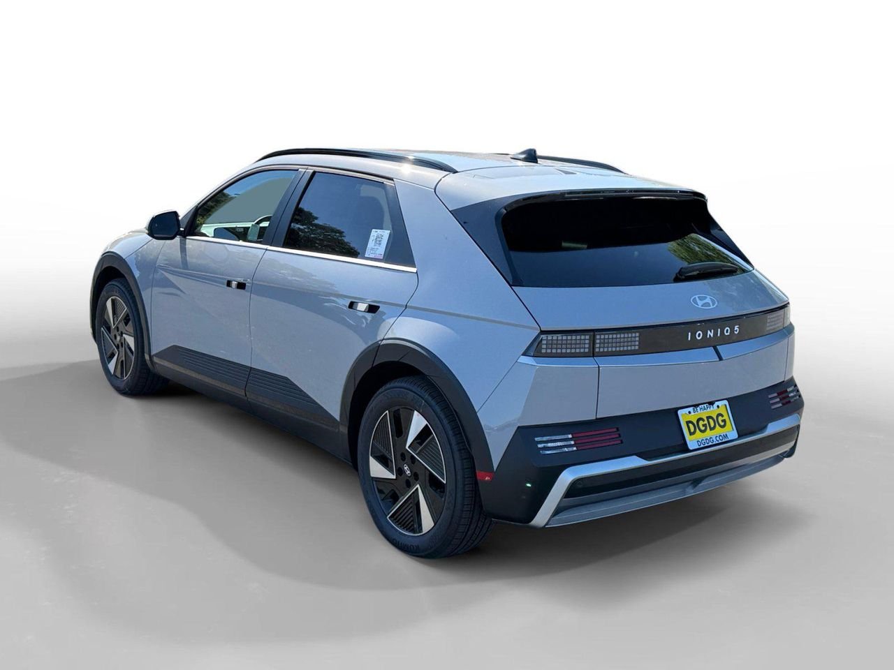 New 2027 Cyber Gray Hyundai SEL image 23
