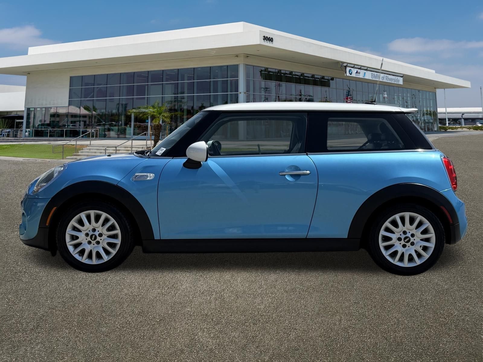 Used 2016 Blue MINI Base image 6