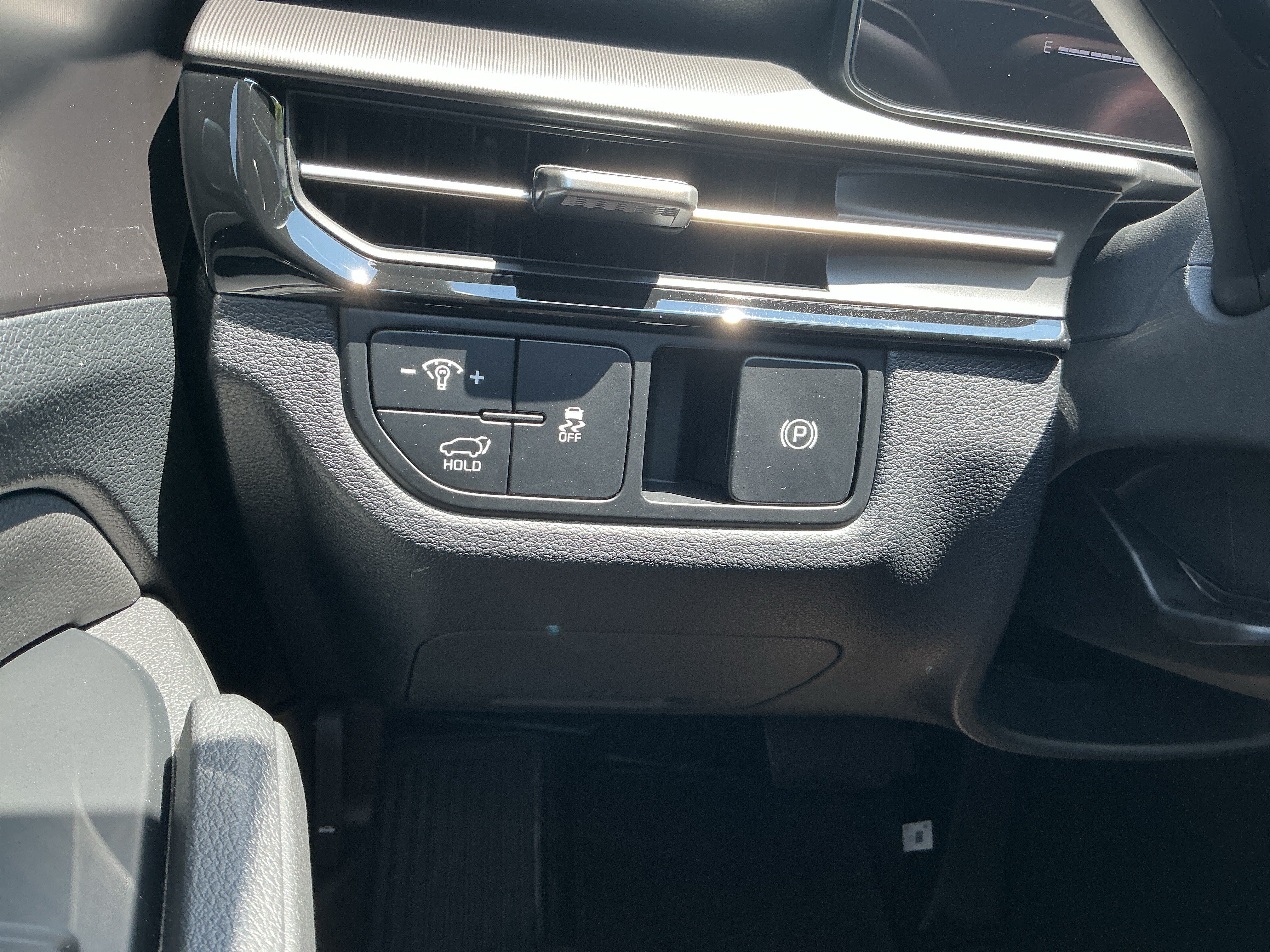 New 2026 Ebony Black Kia EX image 18