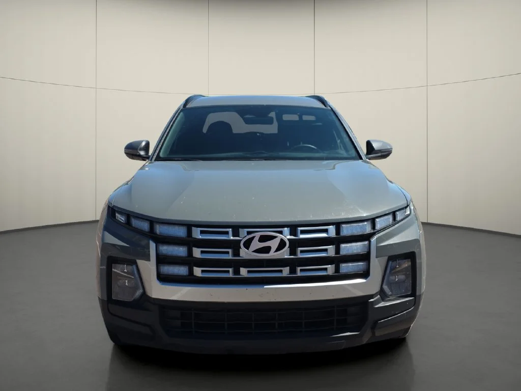 Used 2025 Gray Hyundai SEL image 2