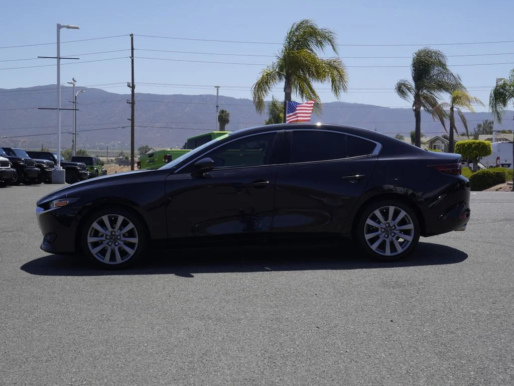 Certified Used 2021 Black Mazda Select image 5