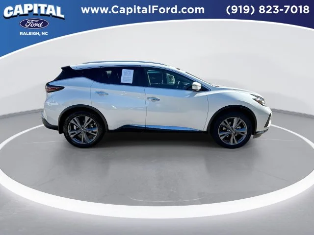 Used 2021 White Nissan Platinum image 9