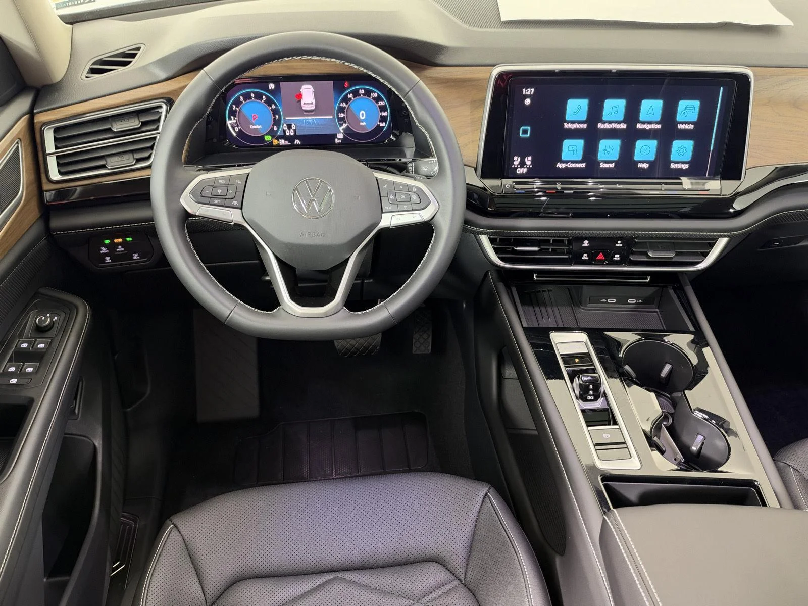 New 2026 Pure Gray Volkswagen 2.0T SE w/Technology image 26