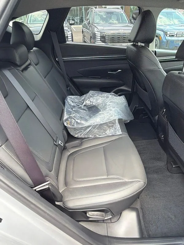 Used 2023 Silver Hyundai SEL image 13