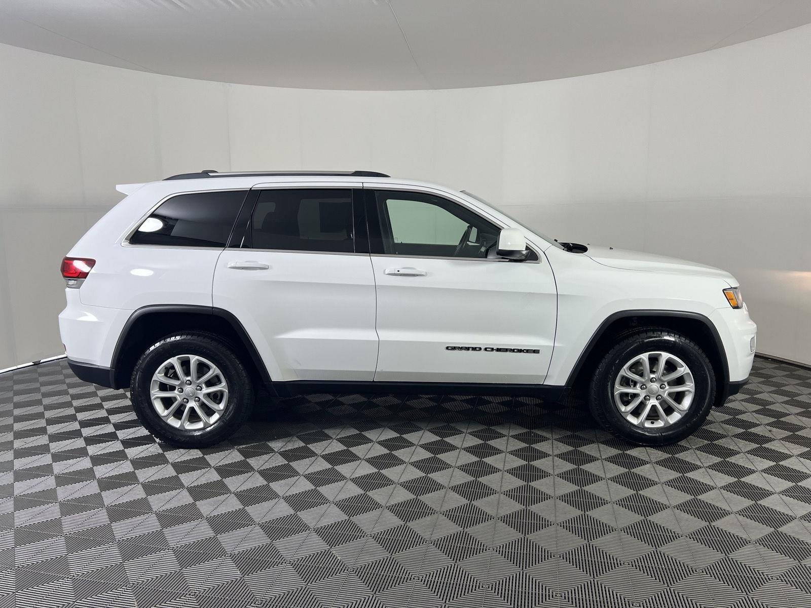Used 2021 Bright White Clearcoat Jeep Laredo X image 2