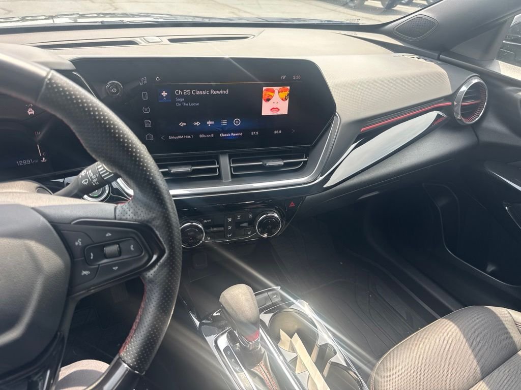 2025 Chevrolet Trax RS - Photo 22