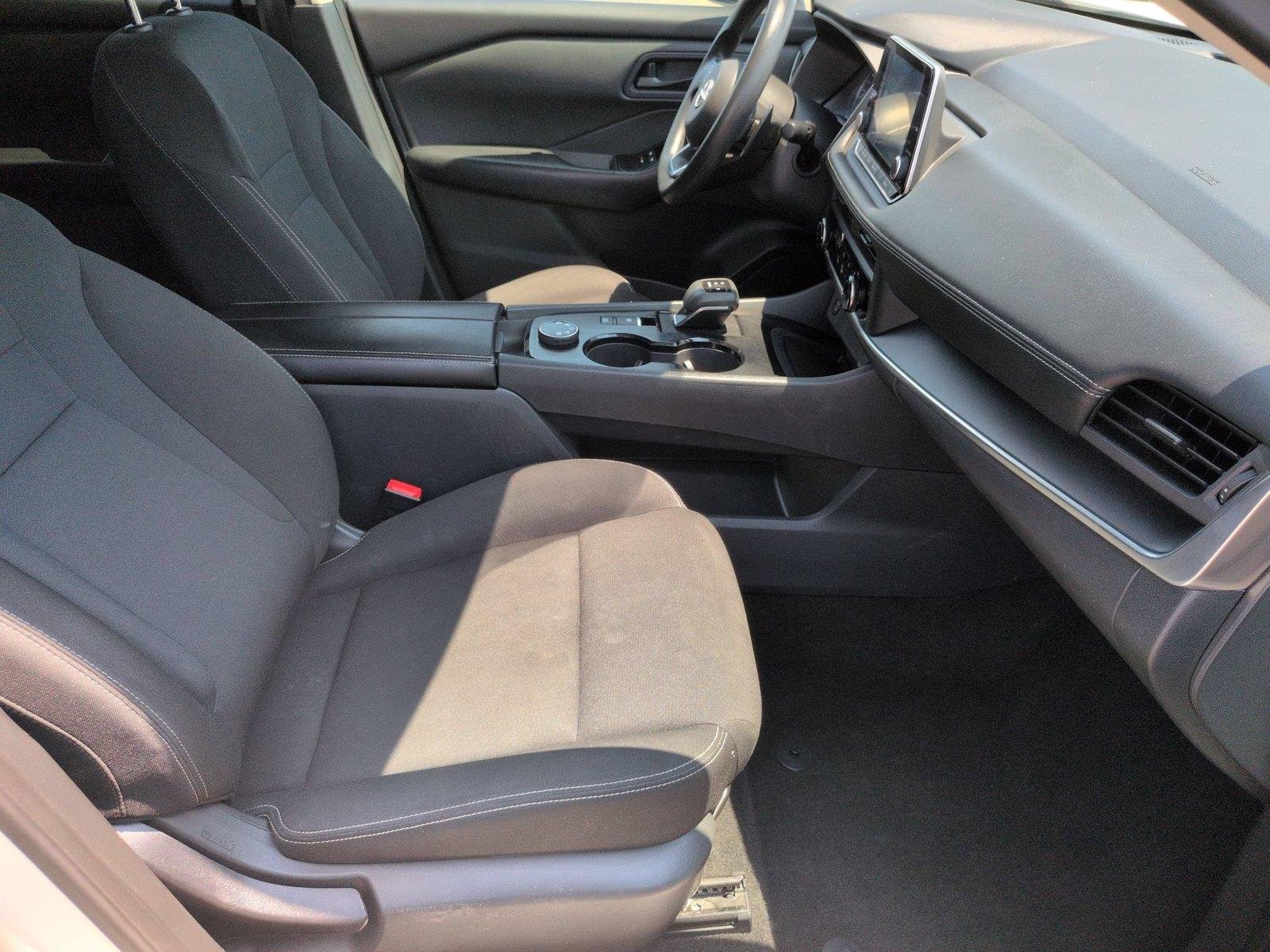 Used 2024 Glacier White Nissan S image 36