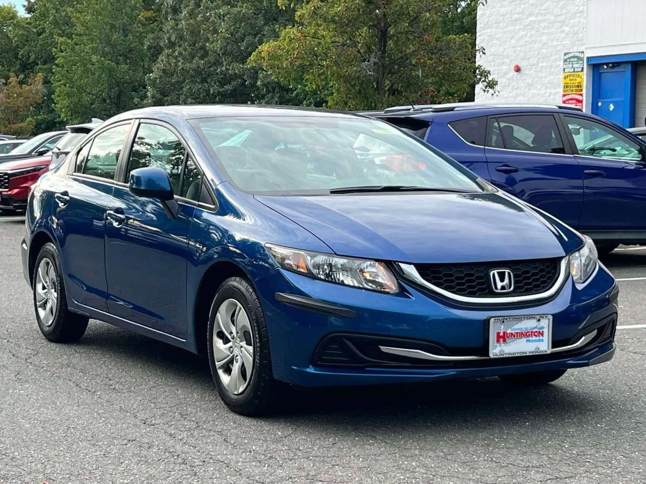 Used 2013 Blue Honda LX image 1