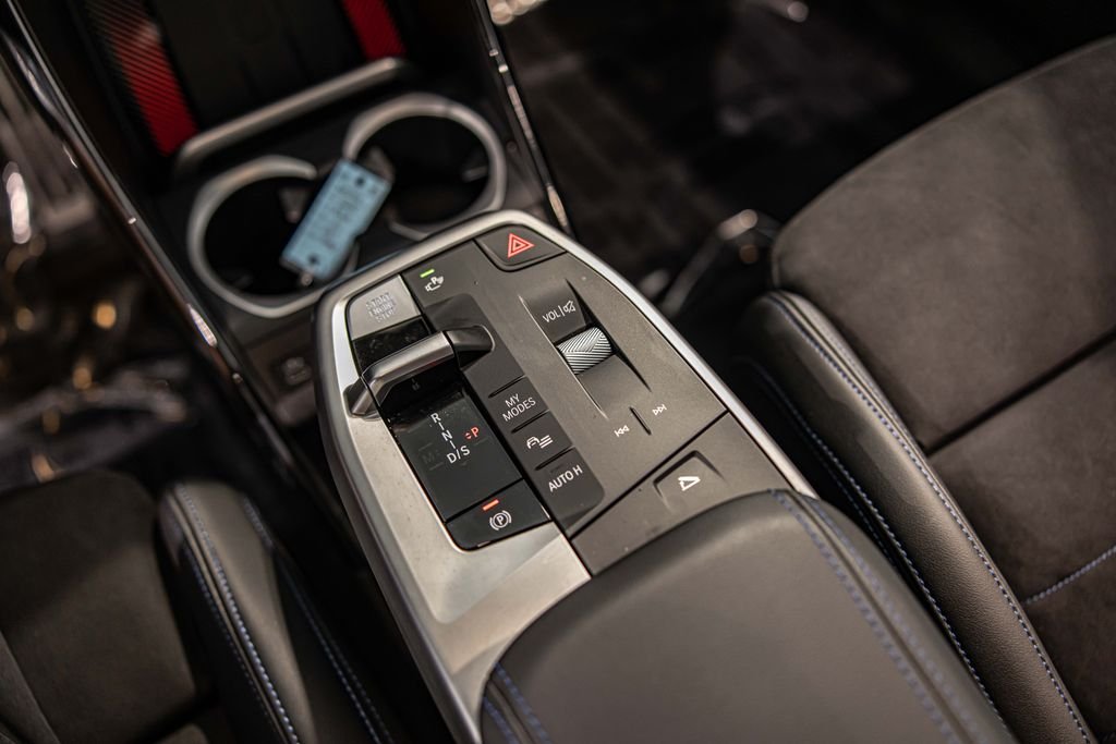 Used 2026 Gray BMW M35i image 28