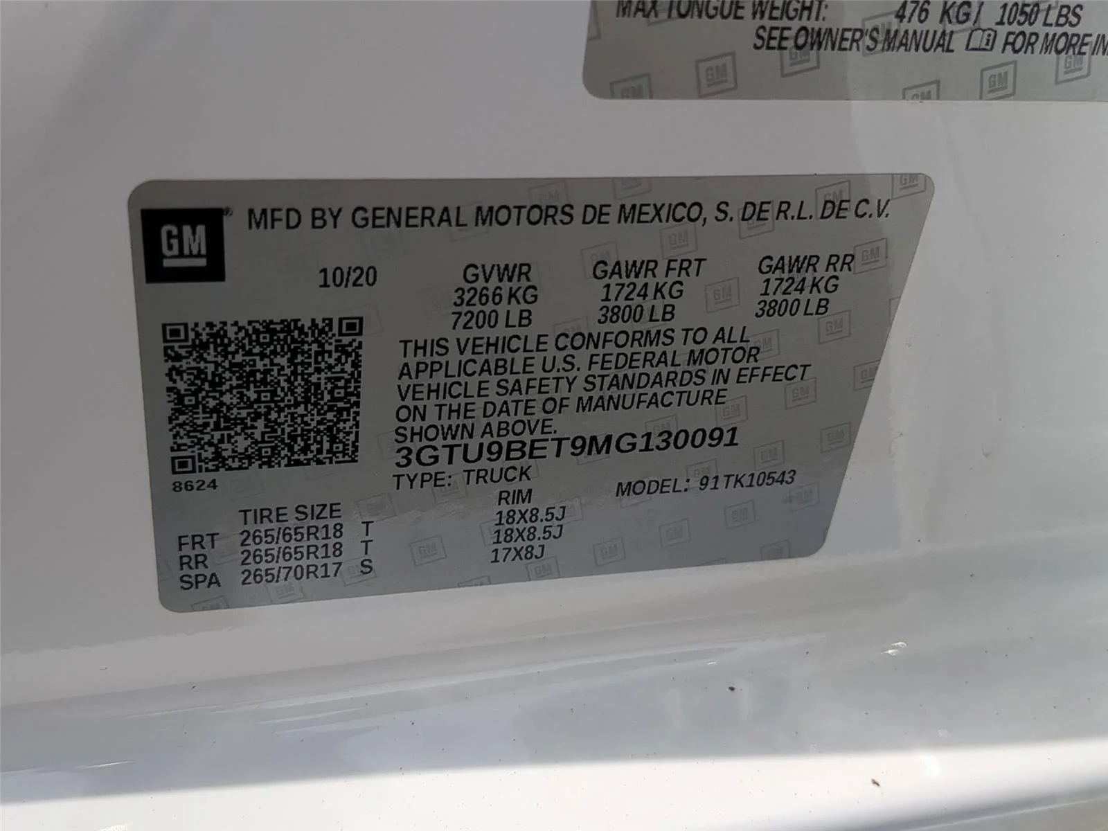 Used 2021 Summit White GMC SLE image 35