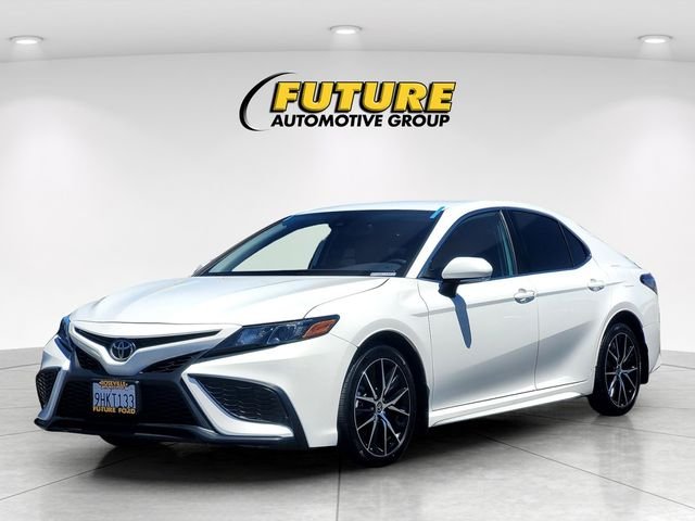 Used 2023 White Toyota SE image 8