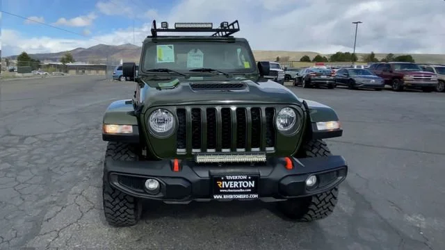 Used 2023 Sarge Green Clearcoat Jeep Mojave image 3