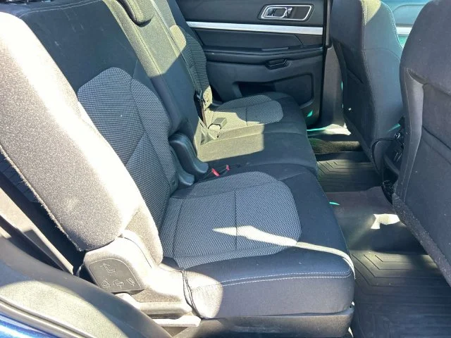 Used 2016 Blue Ford XLT image 23