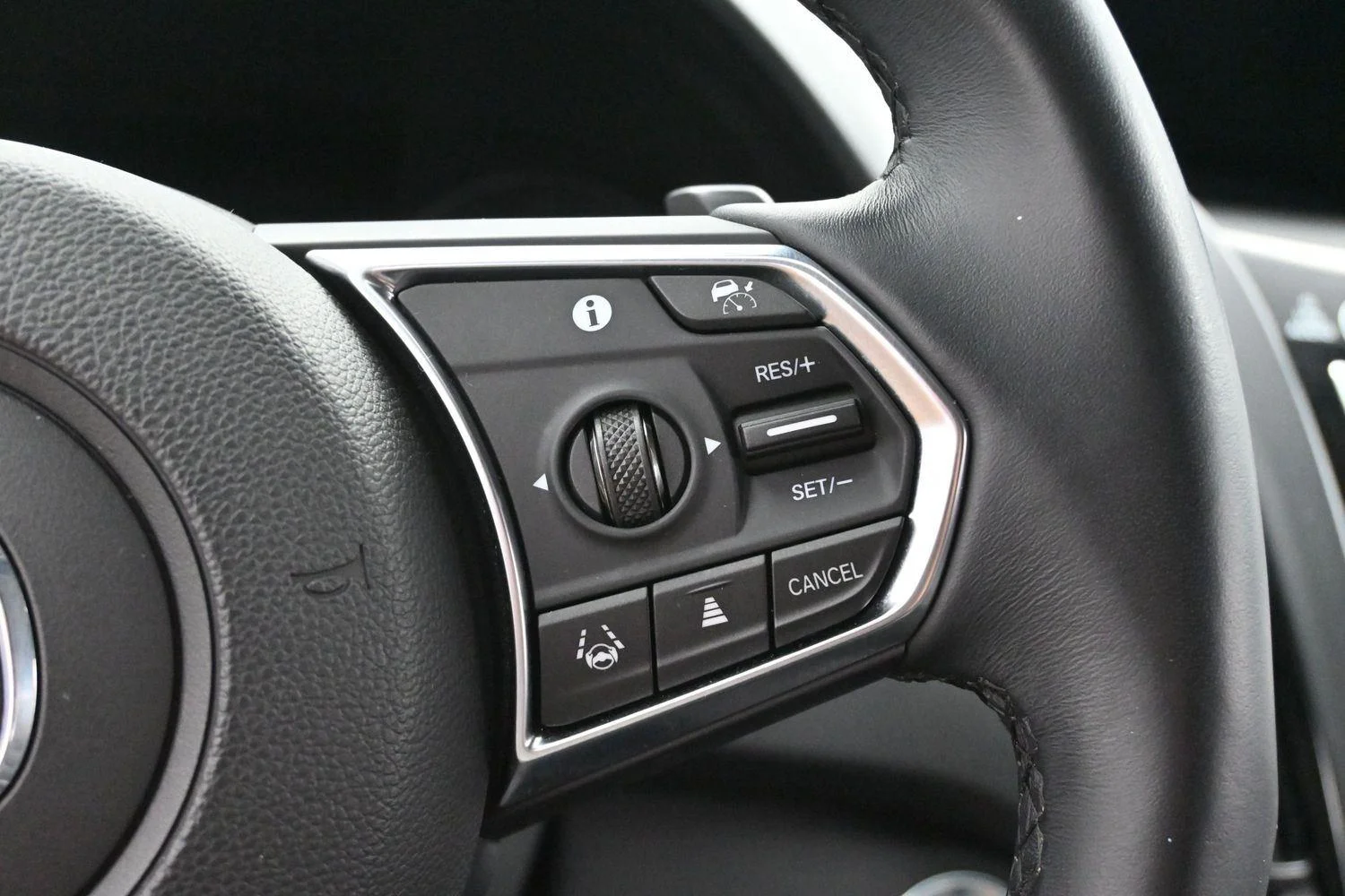 Used 2024 Majestic Black Pearl Acura SH-AWD w/Tech image 20