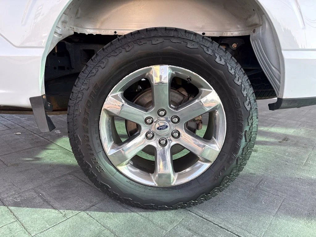 Used 2021 White Metallic Ford XLT image 24