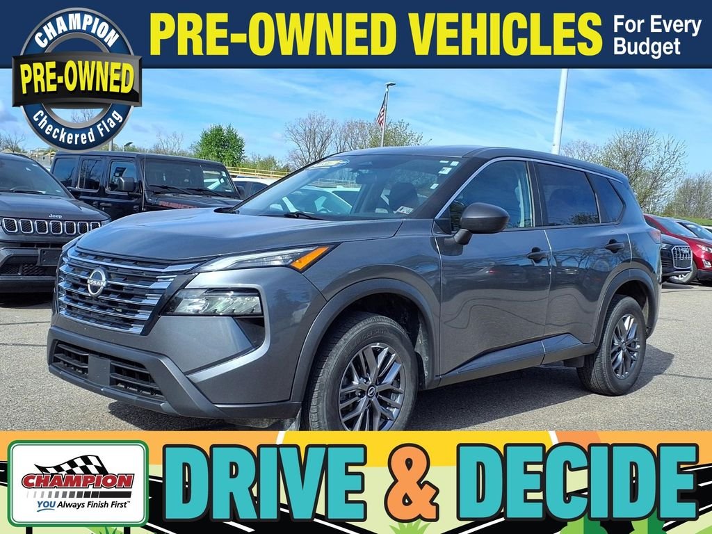 Used 2024 Gray Nissan S image 1
