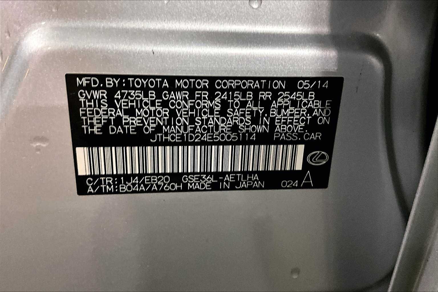 Used 2014 Silver Lining Metallic Lexus  image 36
