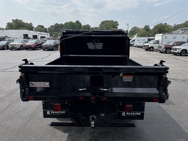2025 GMC Sierra 3500 Chassis Cab Pro - Photo 23