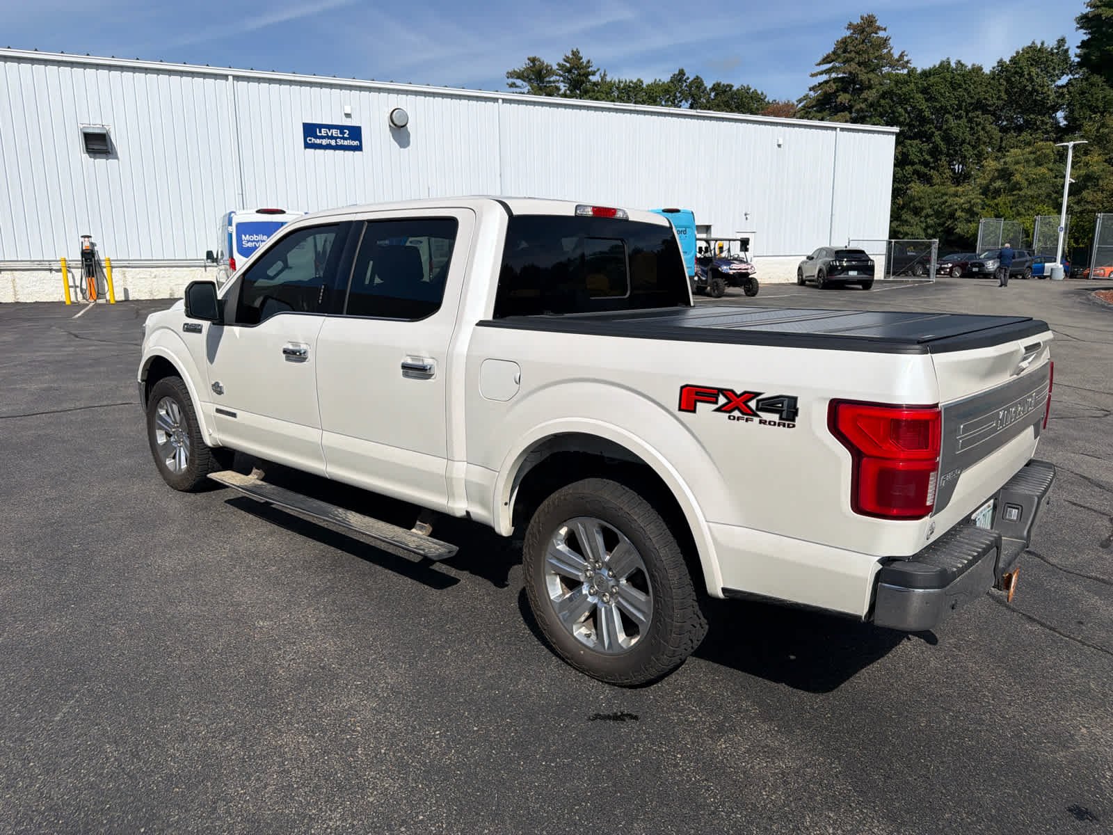 Used 2018 White Platinum Metallic Tri-Coat Ford King Ranch image 8