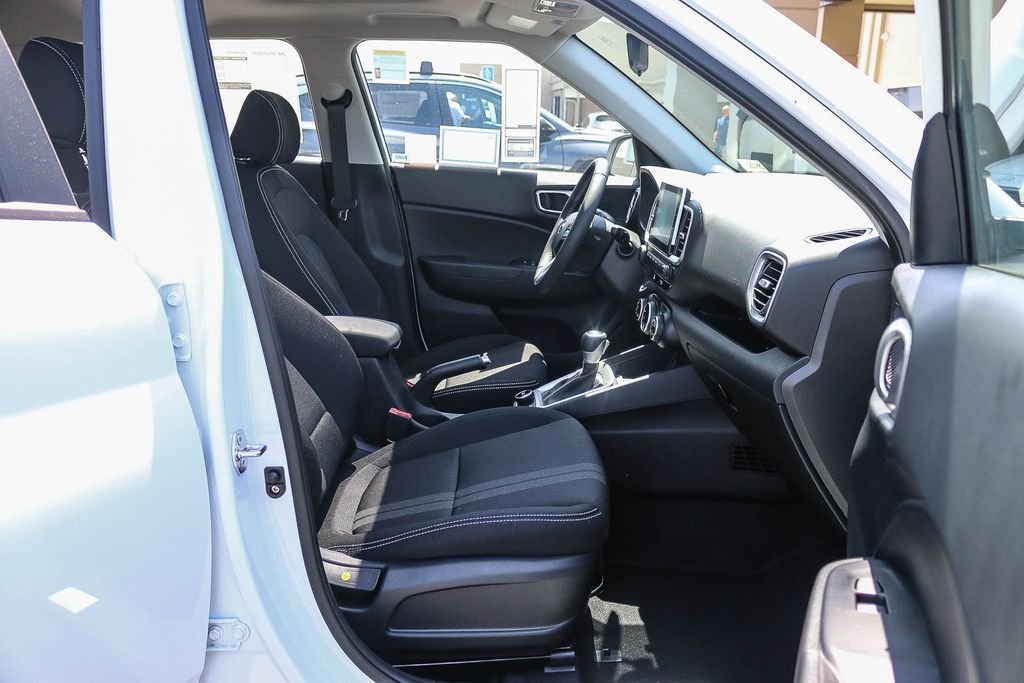 New 2026 White Hyundai SEL image 16