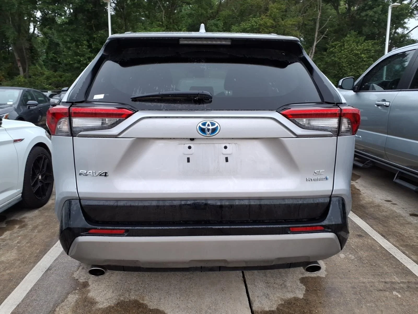 Certified Used 2022 Silver Toyota SE image 7