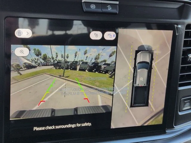 New 2026 Oxford White Ford F-350® Lariat® image 20