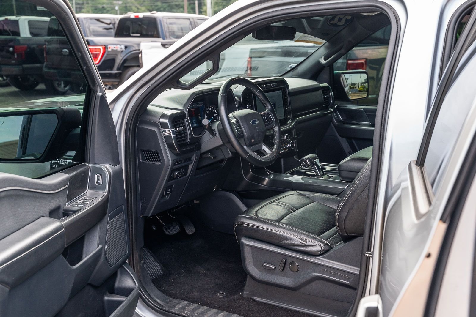 Certified Used 2022 Silver Ford XLT image 18