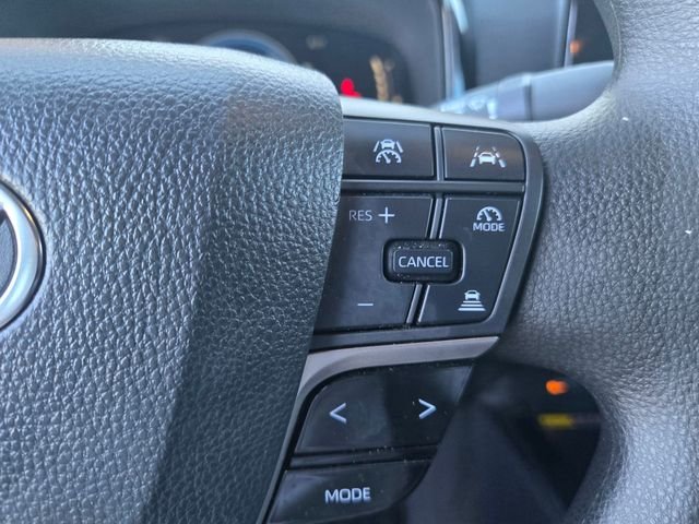 Used 2025 White Toyota LE image 18