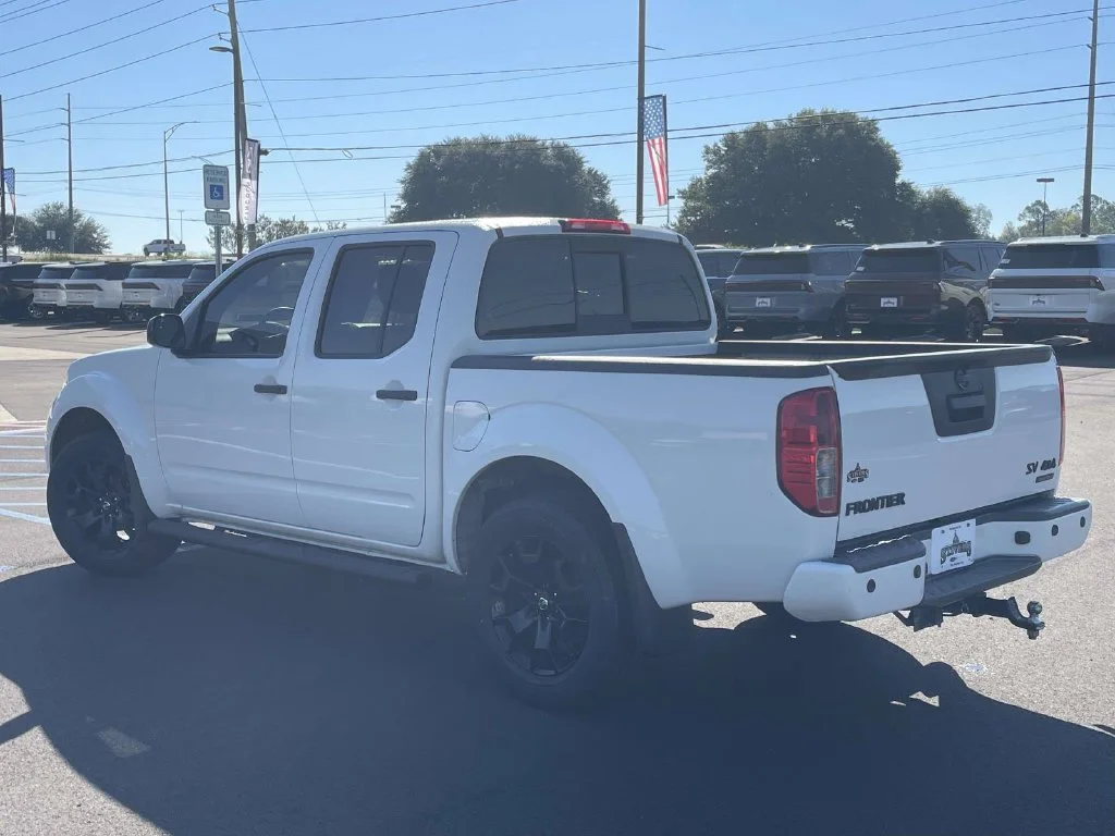 Certified Used 2021 White Nissan SV image 5