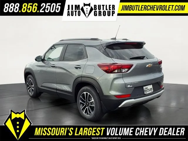 New 2026 Sterling Gray Metallic Chevrolet LT image 18