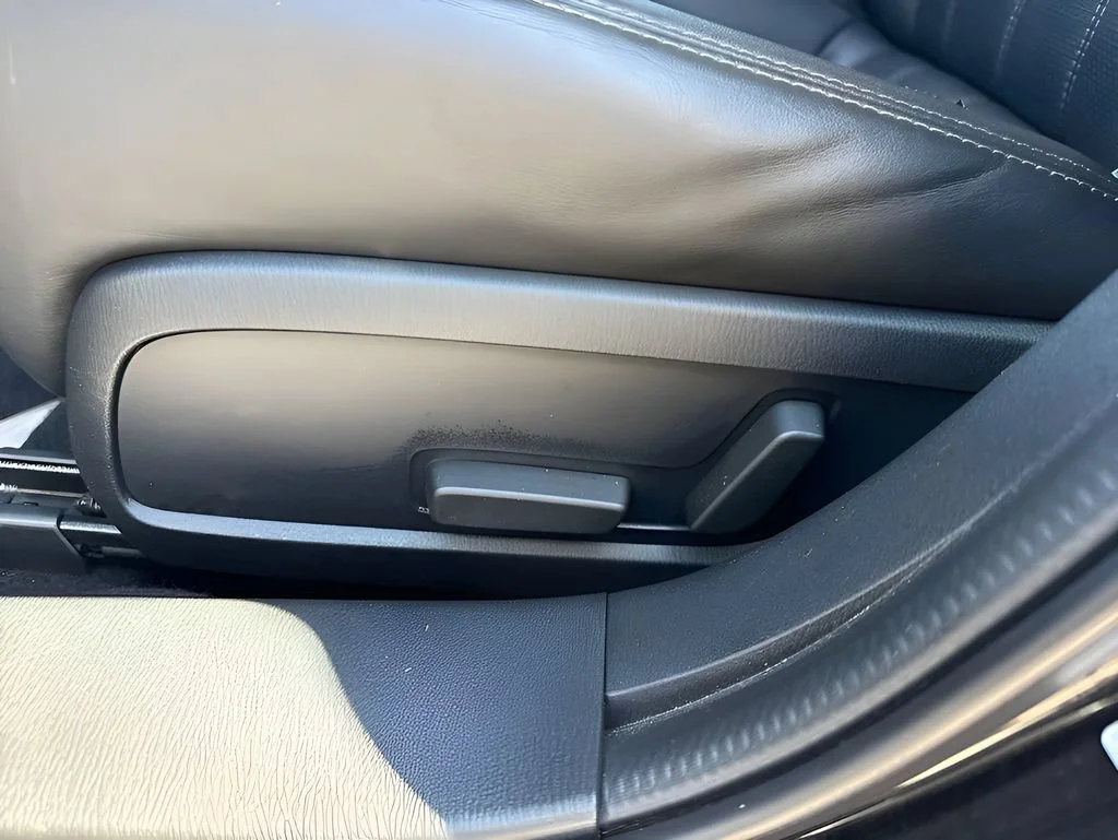 Used 2018  Mazda Grand Touring image 9