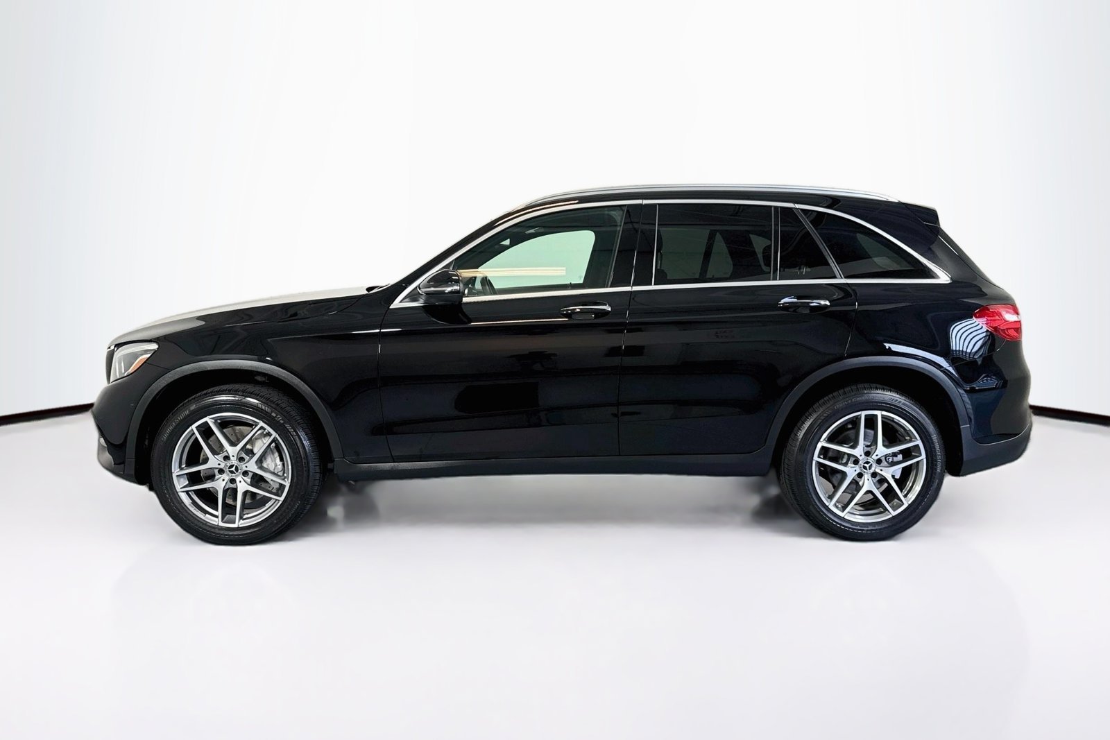 Used 2019 Black Mercedes-Benz GLC 300 image 8