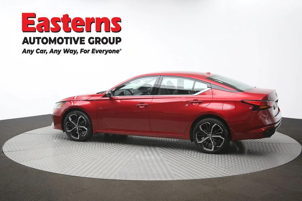 Used 2023 Red Nissan 2.5 SR image 60