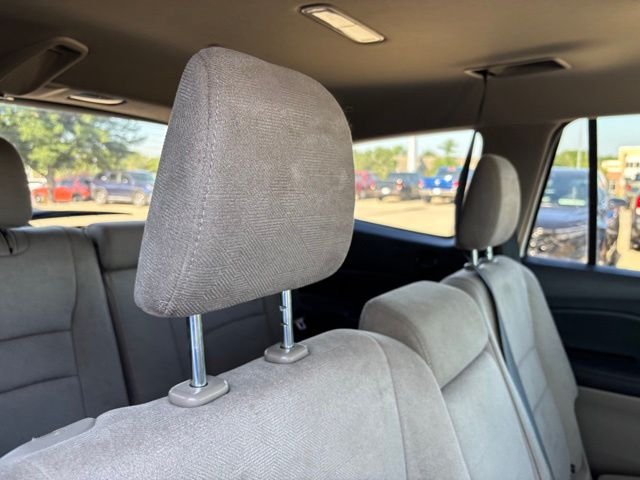Used 2019 White Diamond Pearl Honda EX image 23