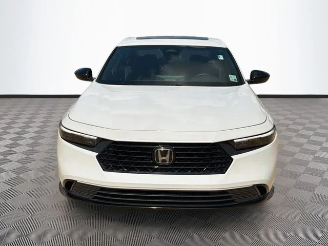 Used 2024  Honda Sport-L image 2