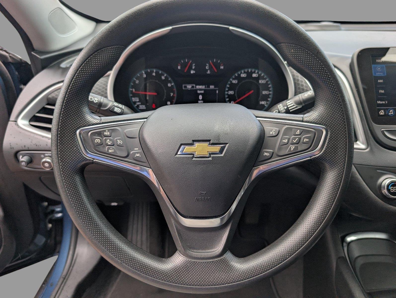 Used 2025 Lakeshore Blue Metallic Chevrolet LT image 22