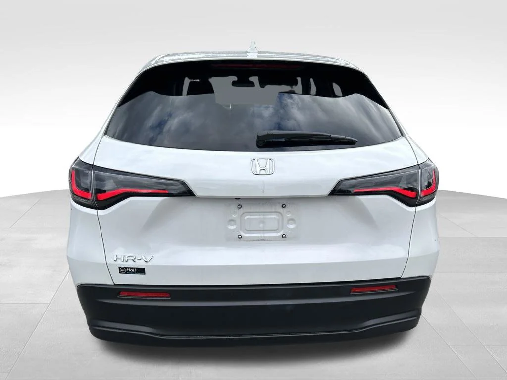 Used 2026 White Honda LX image 4