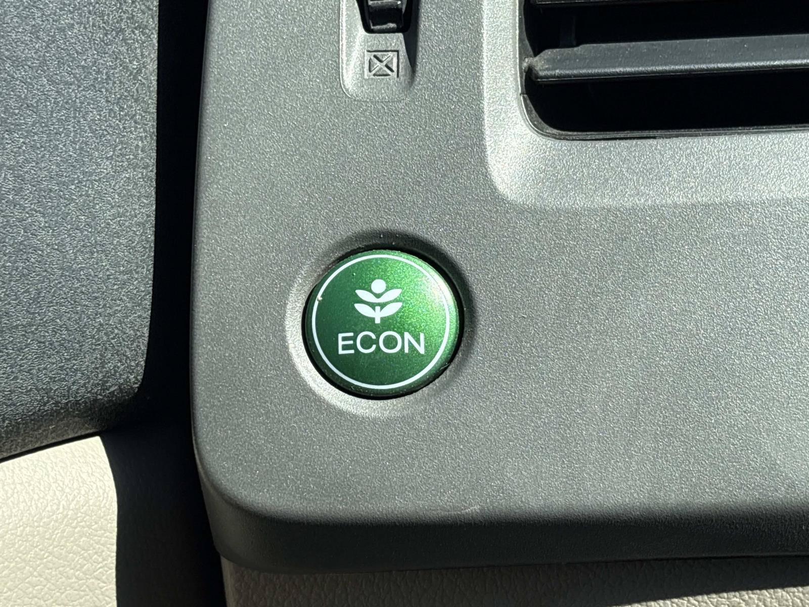 Used 2012  Honda LX image 29