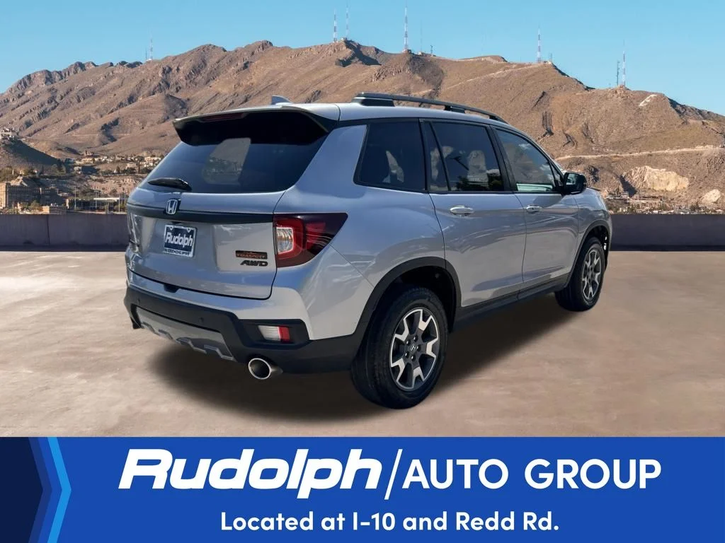Certified Used 2023 Lunar Silver Metallic Honda AWD TRAILSPORT image 5
